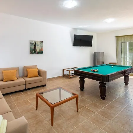 V4 4 Quartos Com Piscina Privada Vila *